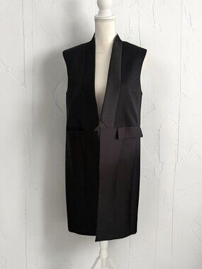 CAMEO COLLECTIVE Black Long Length Vest Size Medium